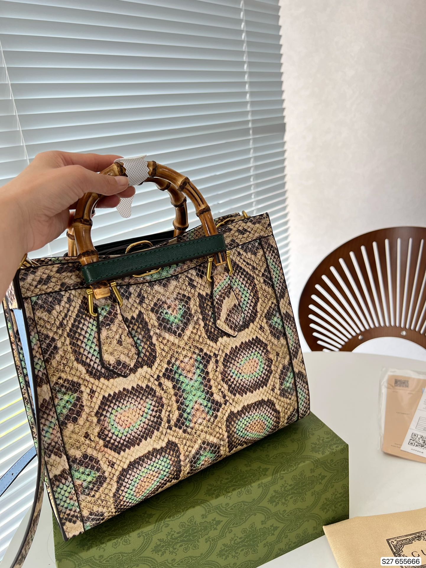GG DIANA MEDIUM PYTHON TOTE BAG 27CM 678842 EYXLT 9480