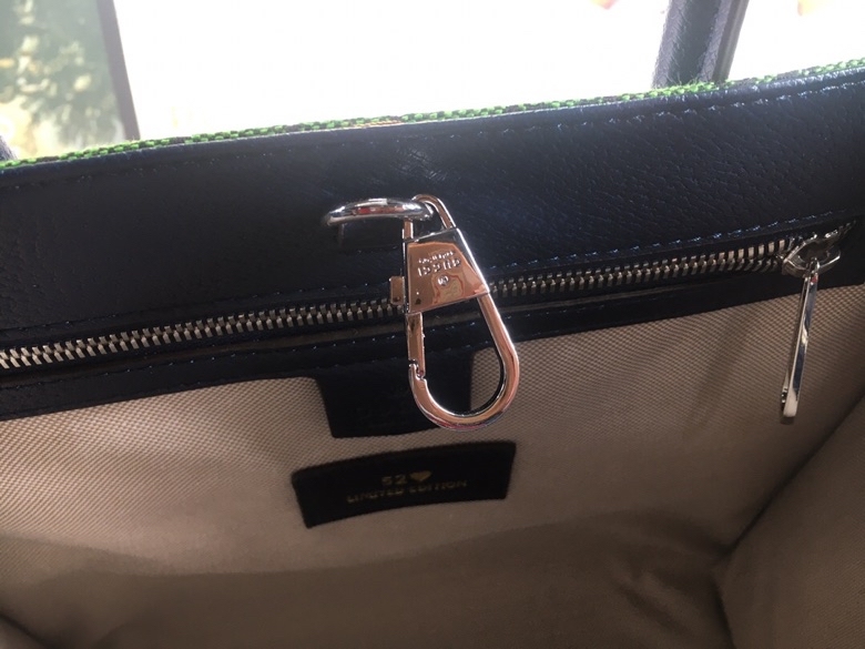 GG MEDIUM TOTE BAG WITH INTERLOCKING G 31CM MULTICOLOR 674148 92THG 8563