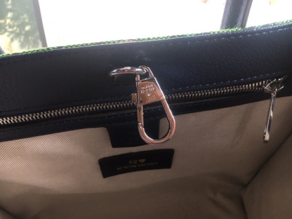 GG MEDIUM TOTE BAG WITH INTERLOCKING G 31CM MULTICOLOR 674148 92THG 8563