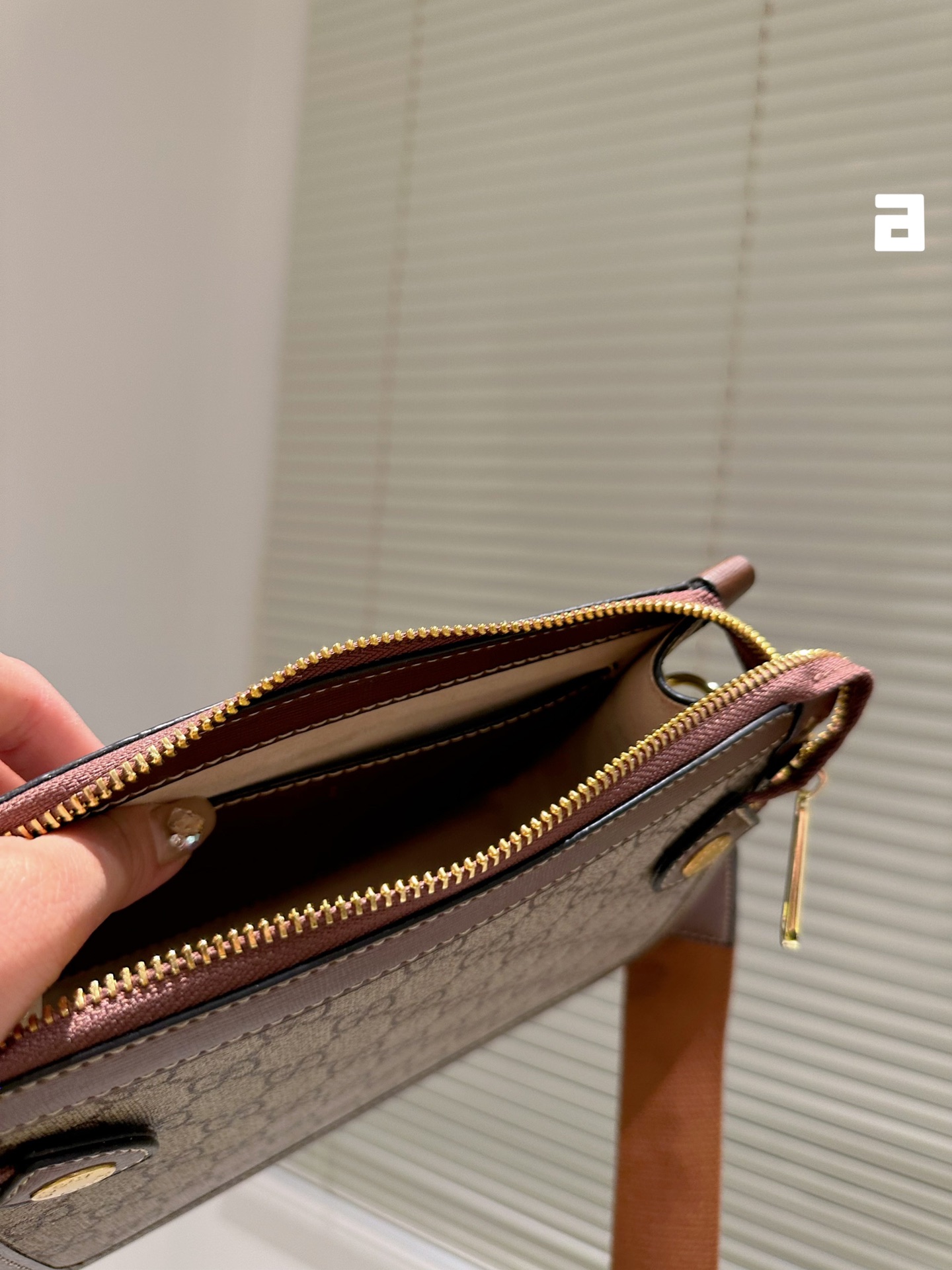 GG MESSENGER BAG WITH INTERLOCKING G BROWN 21CM 674164 92THN 100