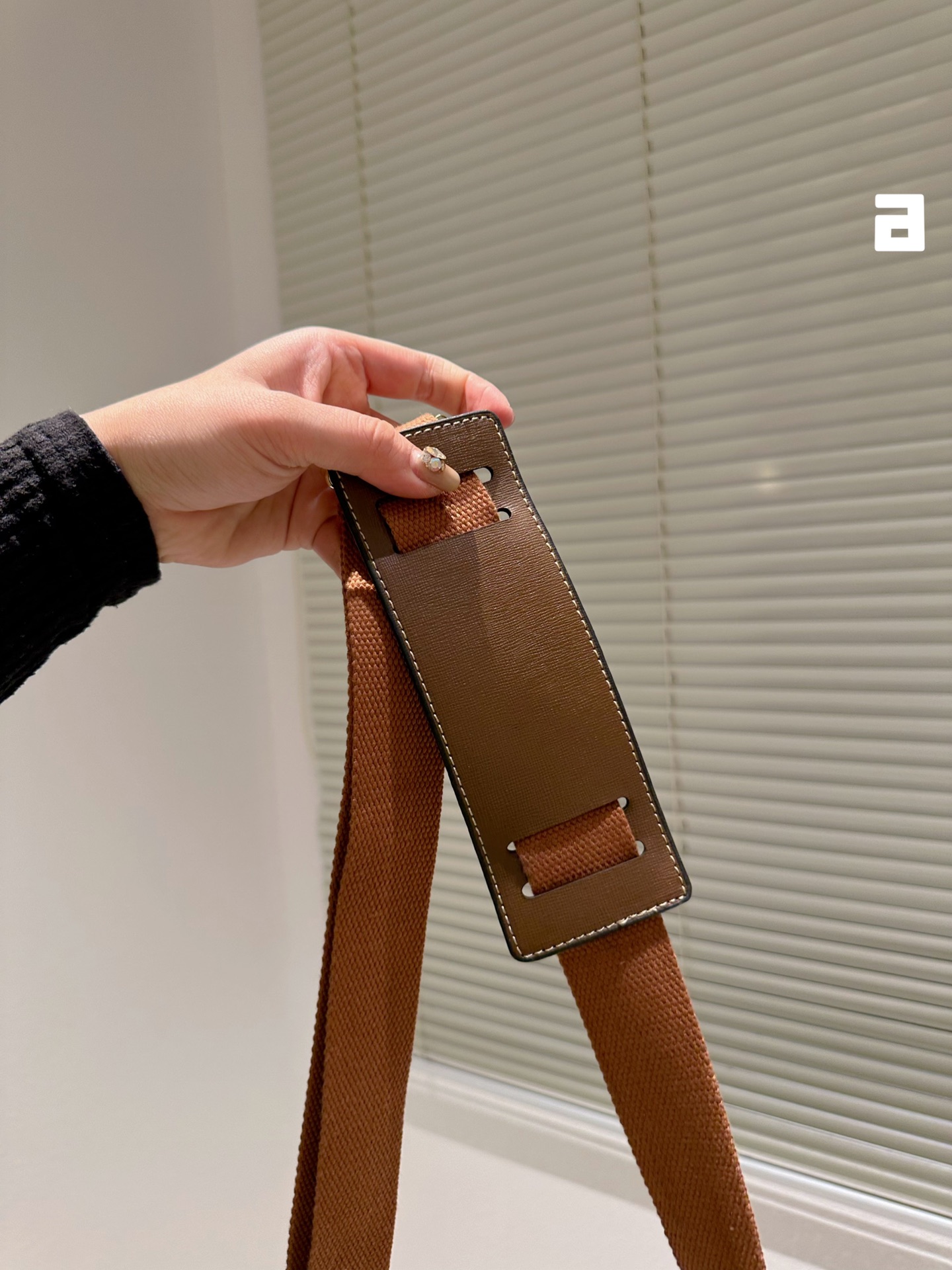 GG MESSENGER BAG WITH INTERLOCKING G BROWN 21CM 674164 92THN 100