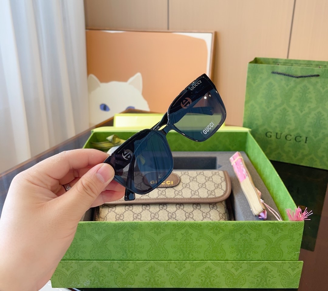 GG NEO VINTAGE GG SUPREME BELT BAG 22CM 493930 9C2VT 8745