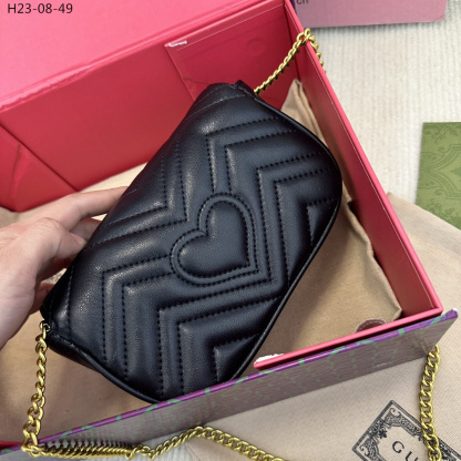 GG GG MARMONT LEATHER SUPER MINI BAG BLACK 17CM 476433 DTDCT 1000