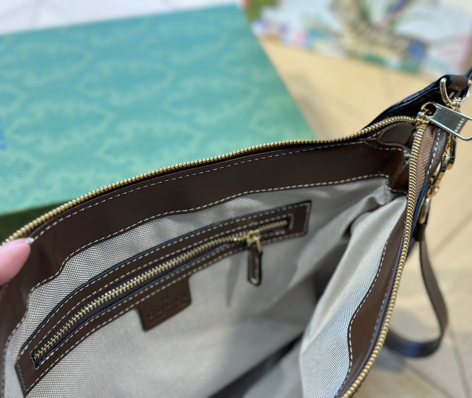 GG MESSENGER BAG WITH INTERLOCKING G BEIGE 29CM ‎760021 92THG 8563