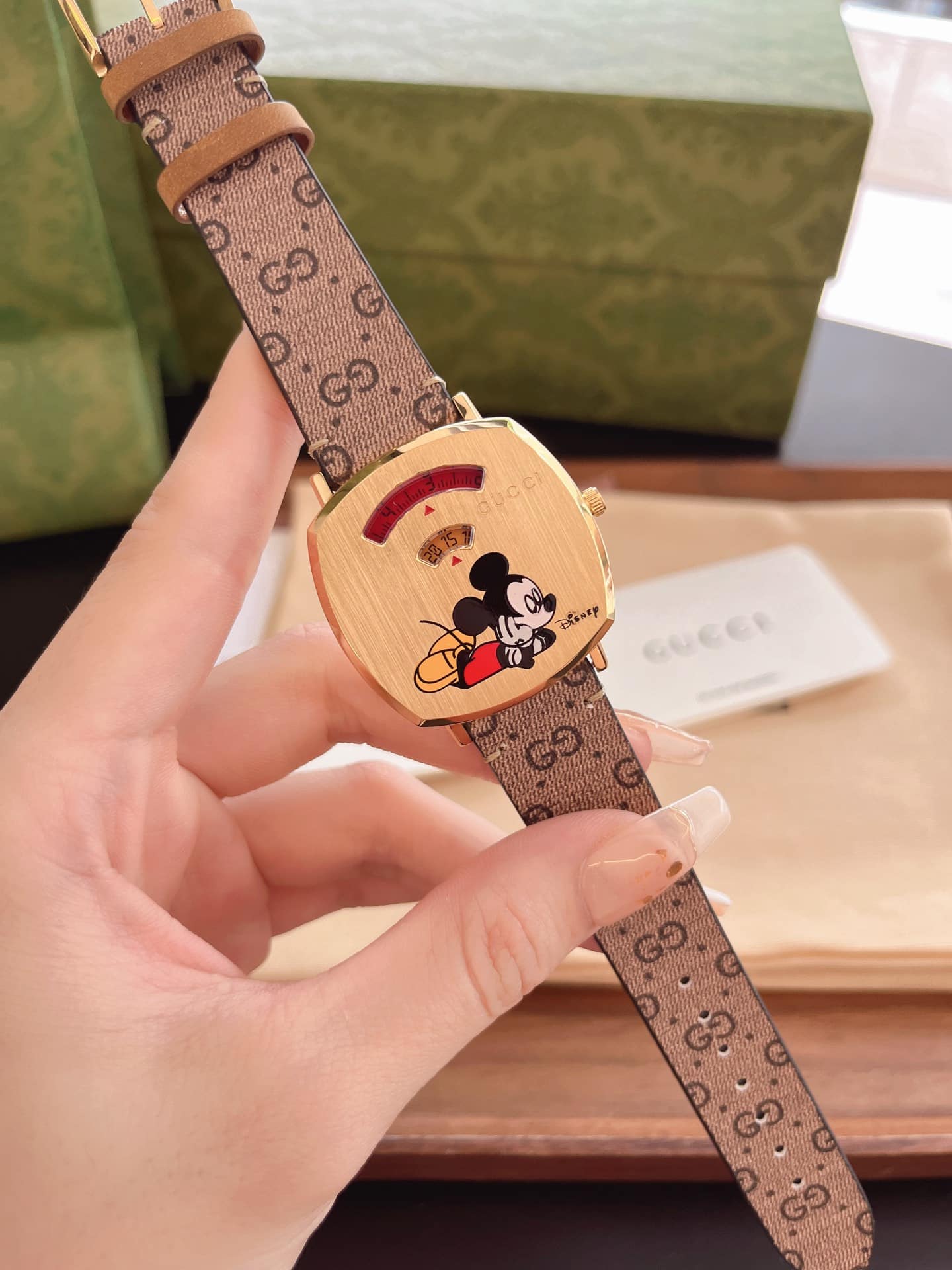 GUCCI X DISNEY MICKEY MOUSE GOLD DIAL WITH LEATHER STRAP WATCH BROWN 38MM YA157420
