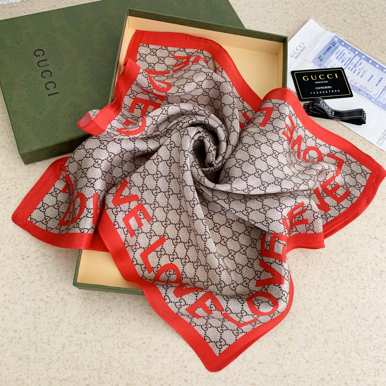 GG WOMEN'S NATURAL GG LOVE SILK SCARF RED