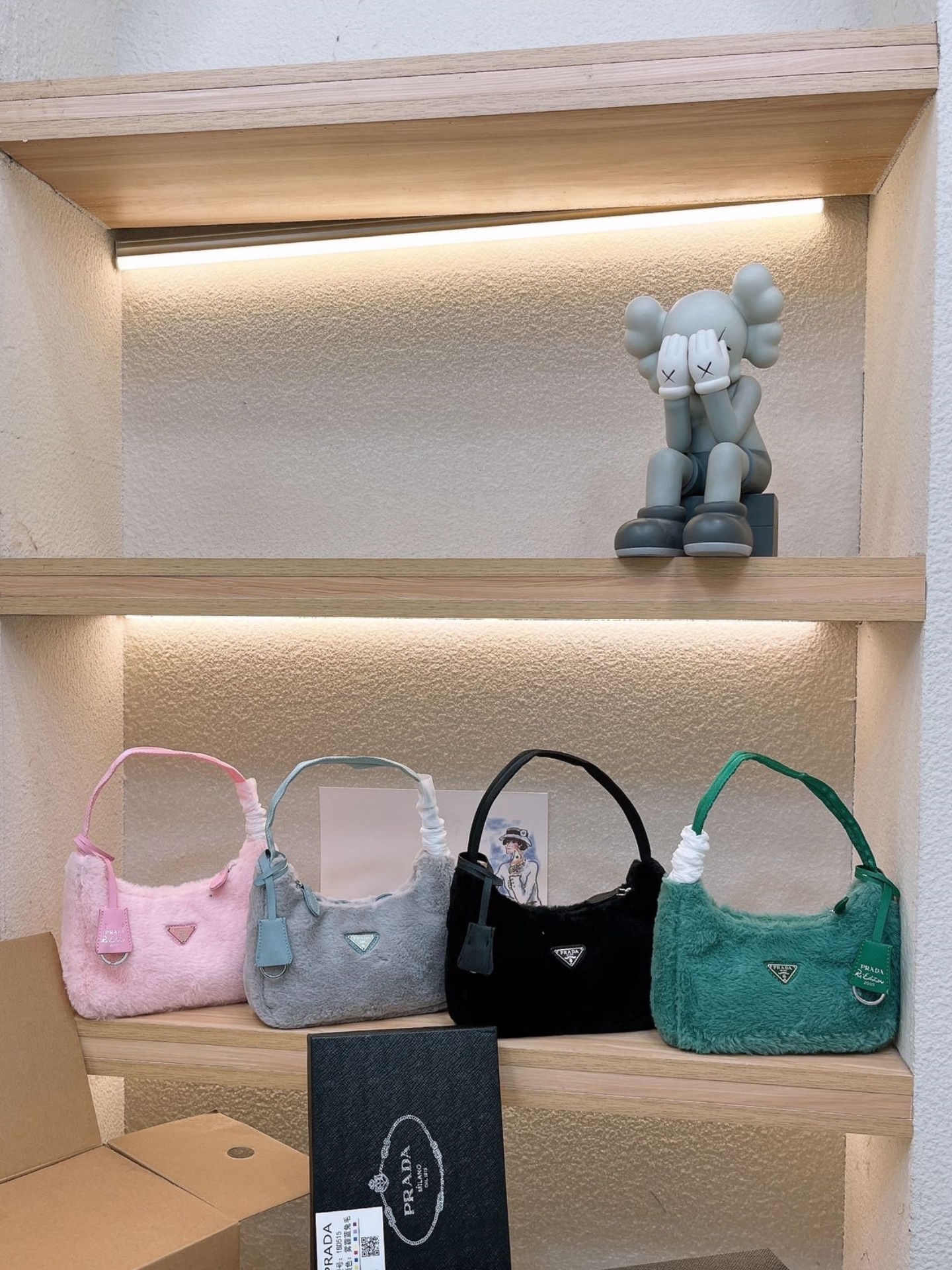 PR RE EDITION 2000 BAG IN SHEARLING PINK 23CM