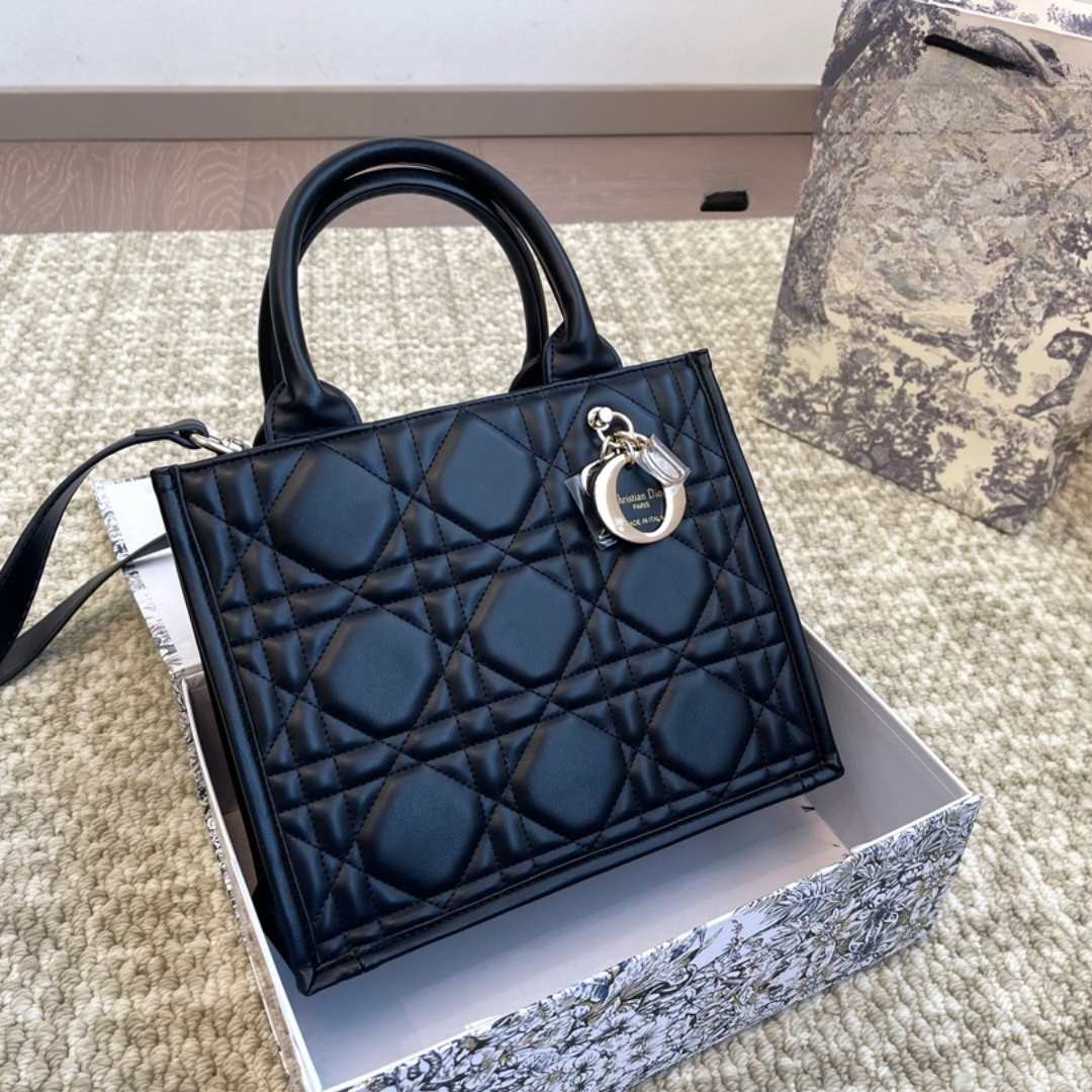 DOR SMALL BOOK TOTE MACROCANNAGE CALFSKIN POWDER BLACK 26CM M1325OWHP M900