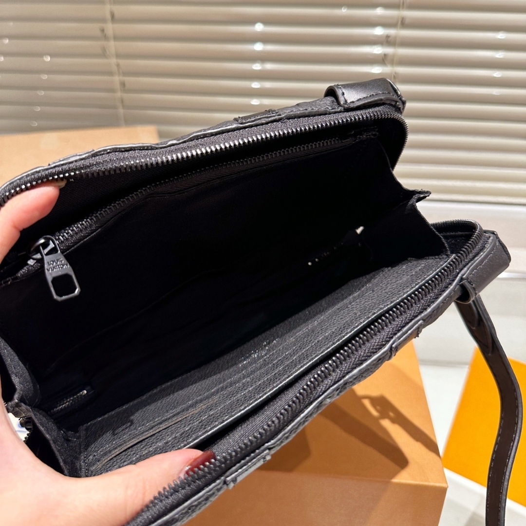 LV SOFT TRUNK WALLET MONOGRAM TAURILLON LEATHER BLACK 23CM M80224