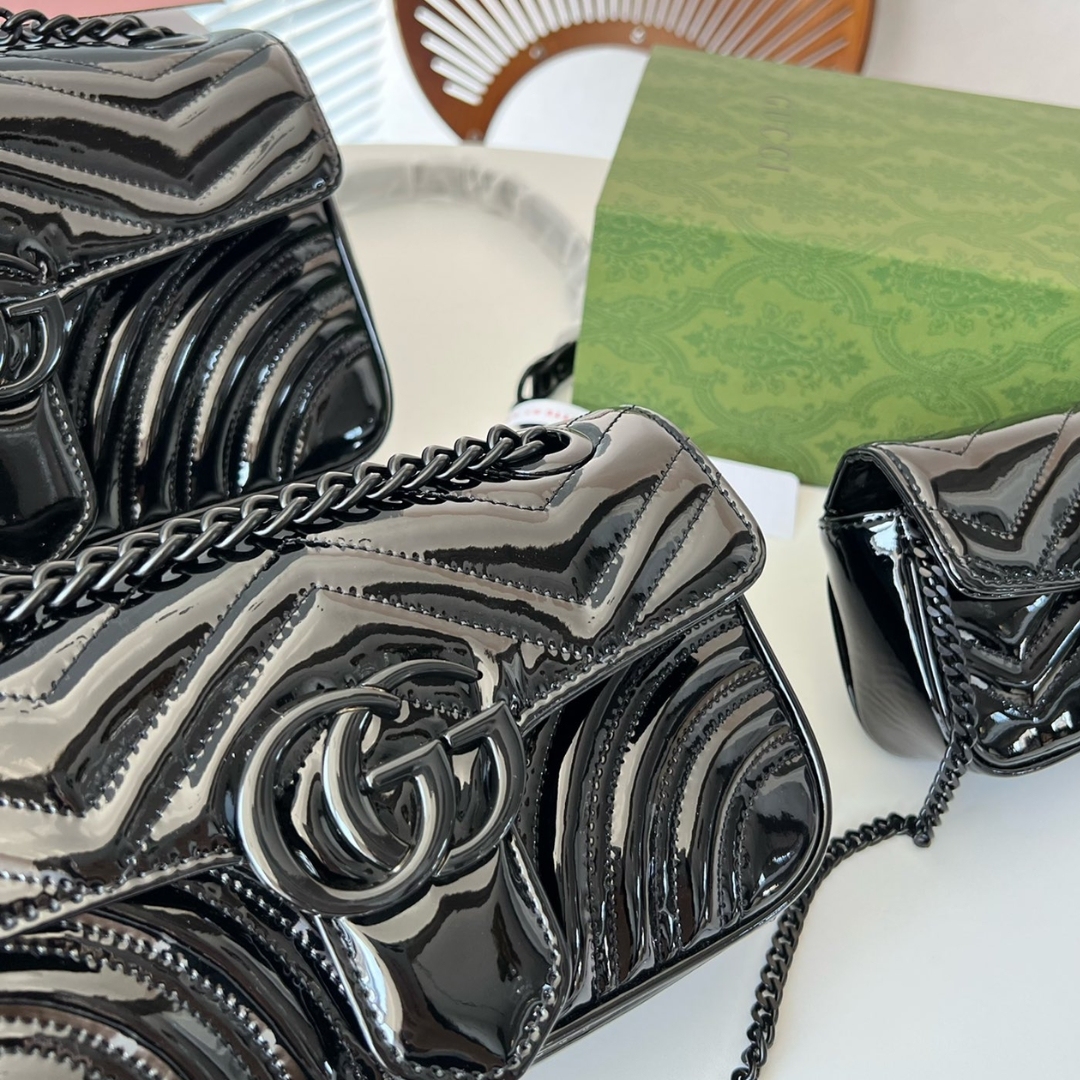 GG GG MARMONT PATENT SUPER MINI BAG BLACK PATENT 476433 AACDE 1000