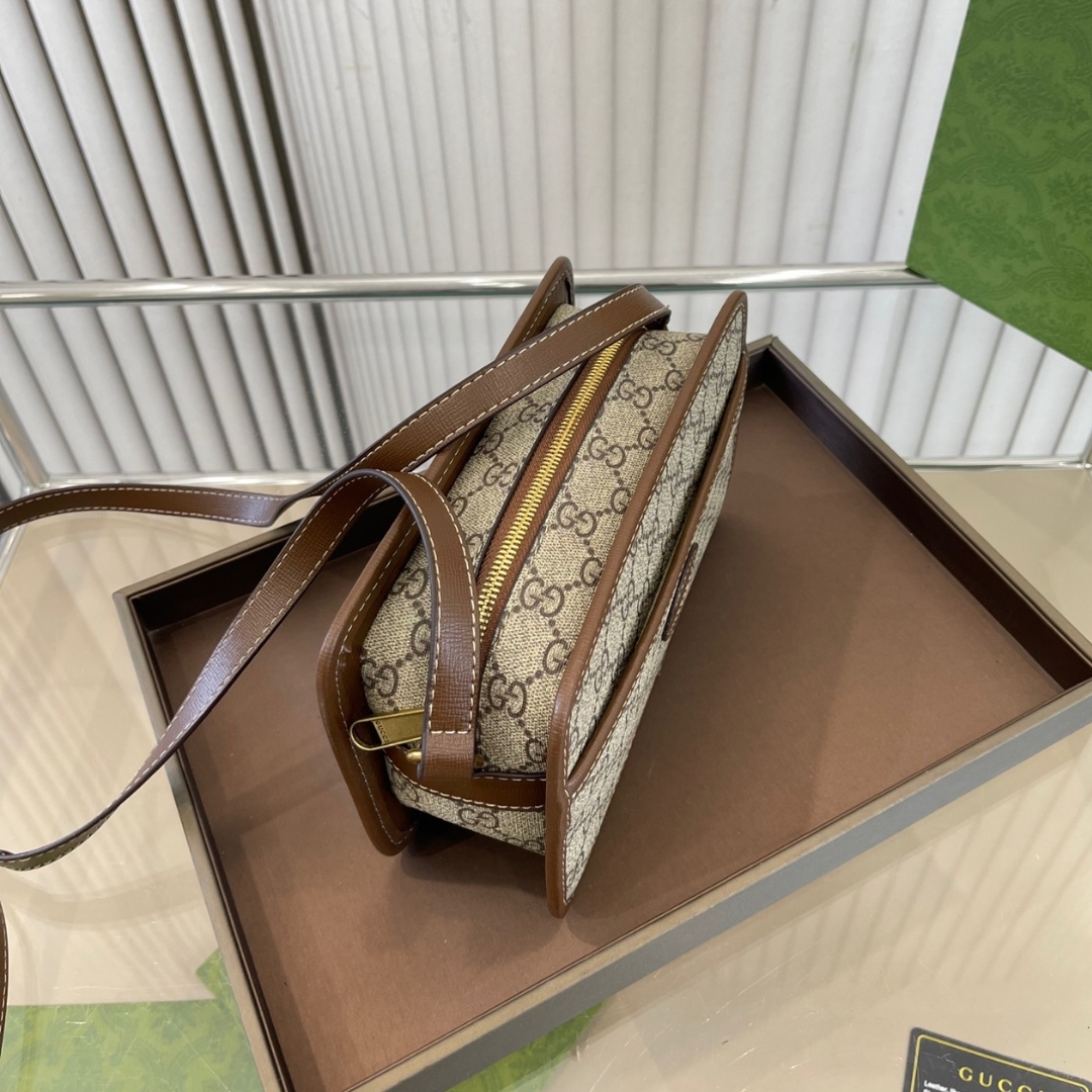 GG MINI BAG WITH INTERLOCKING G IN GG SUPREME BROWN 22CM