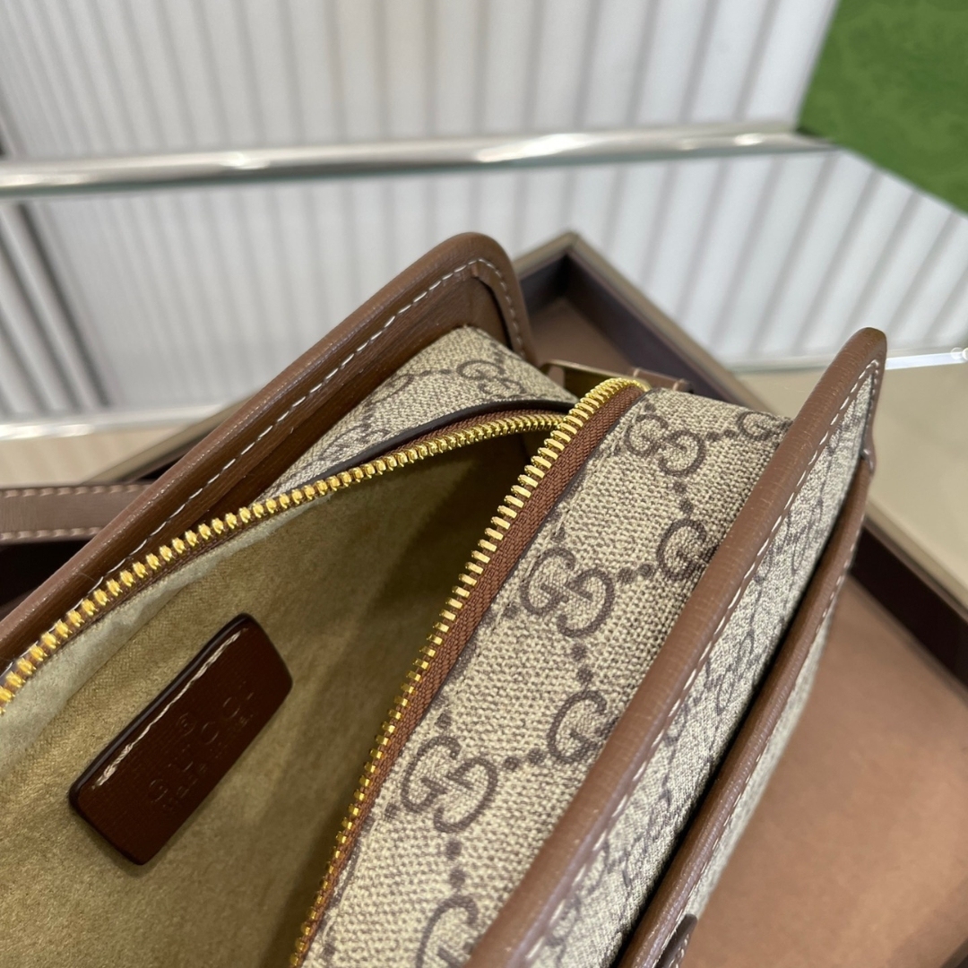 GG MINI BAG WITH INTERLOCKING G IN GG SUPREME BROWN 22CM