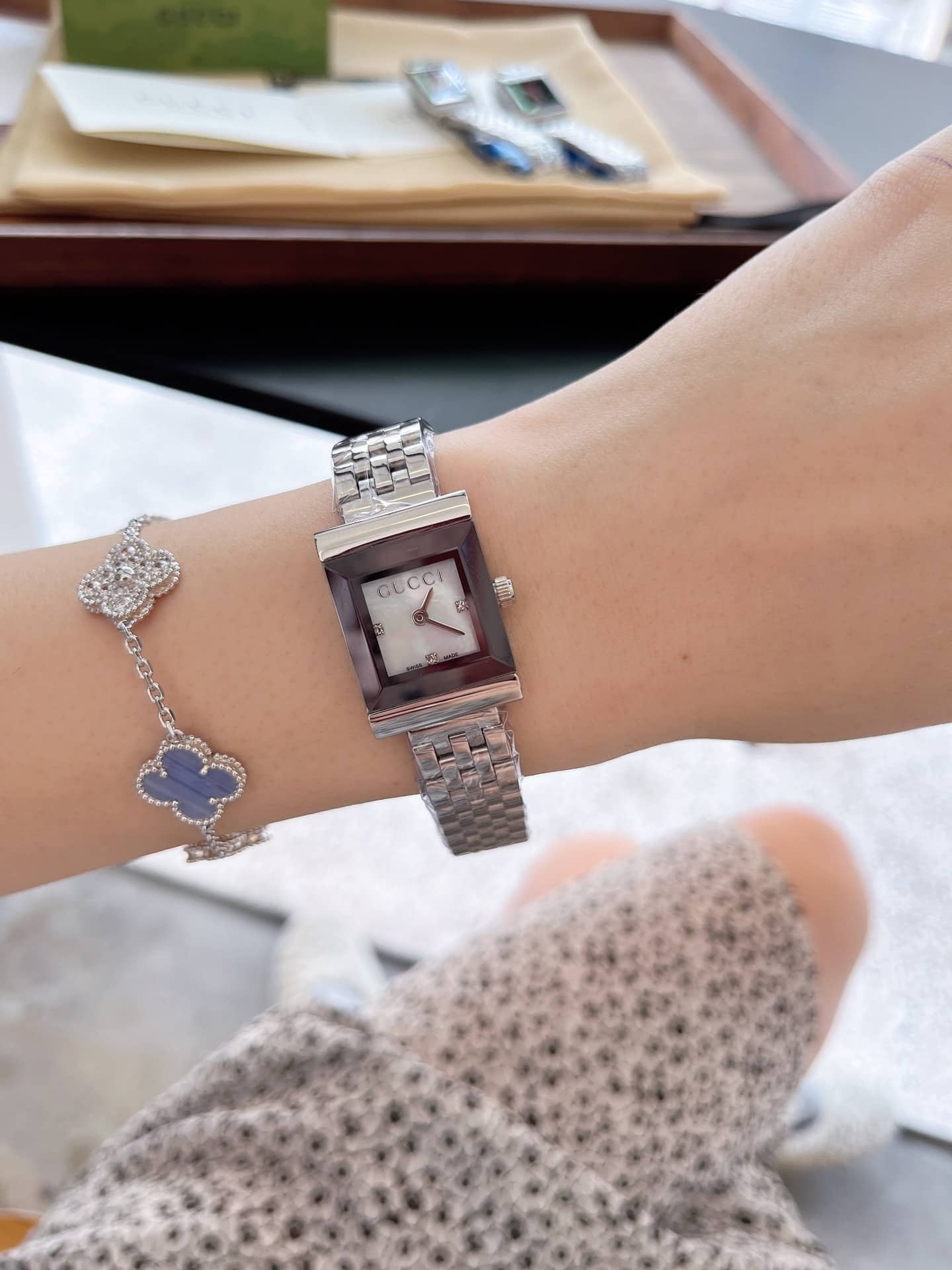 GUCCI G FRAME BRACELET WATCH SQUARE SHAPE SILVER IN WHITE 20MM YA128401