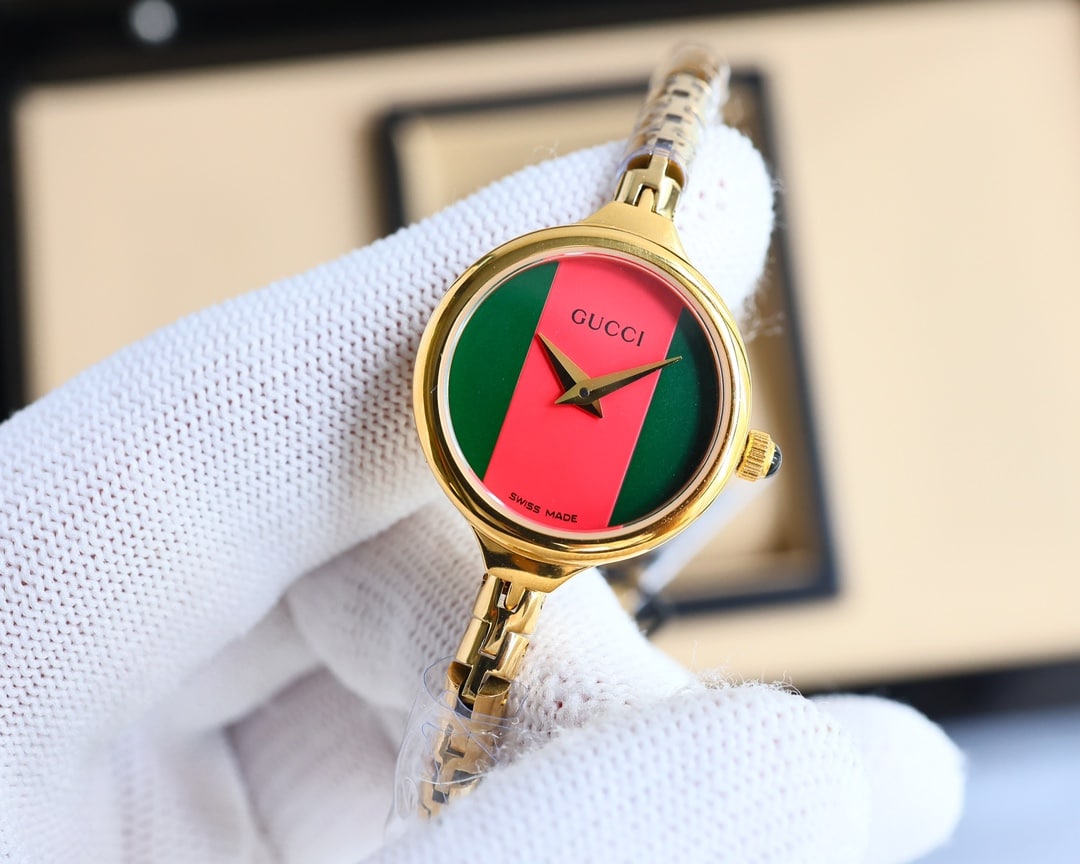 GUCCI LADIES WATCH ROUND CASE WITH SLIM DIAL GOLD IN MULTI COLOR 22MM