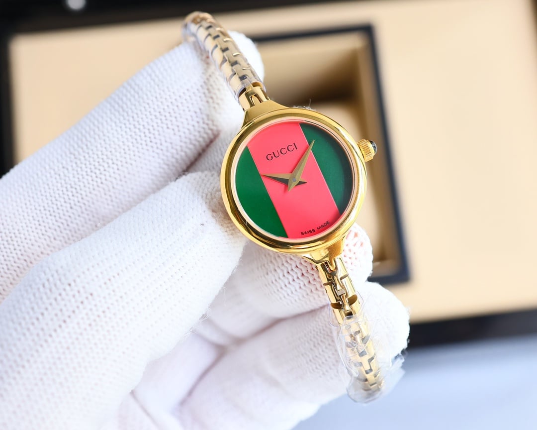 GUCCI LADIES WATCH ROUND CASE WITH SLIM DIAL GOLD IN MULTI COLOR 22MM