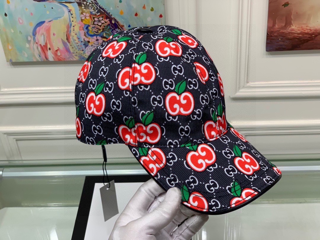 GG GG APPLE BASEBALL CAP BLACK
