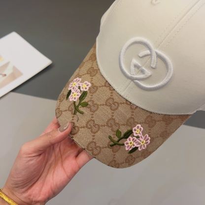 GG GG LOGO BASEBALL CAP WHITE