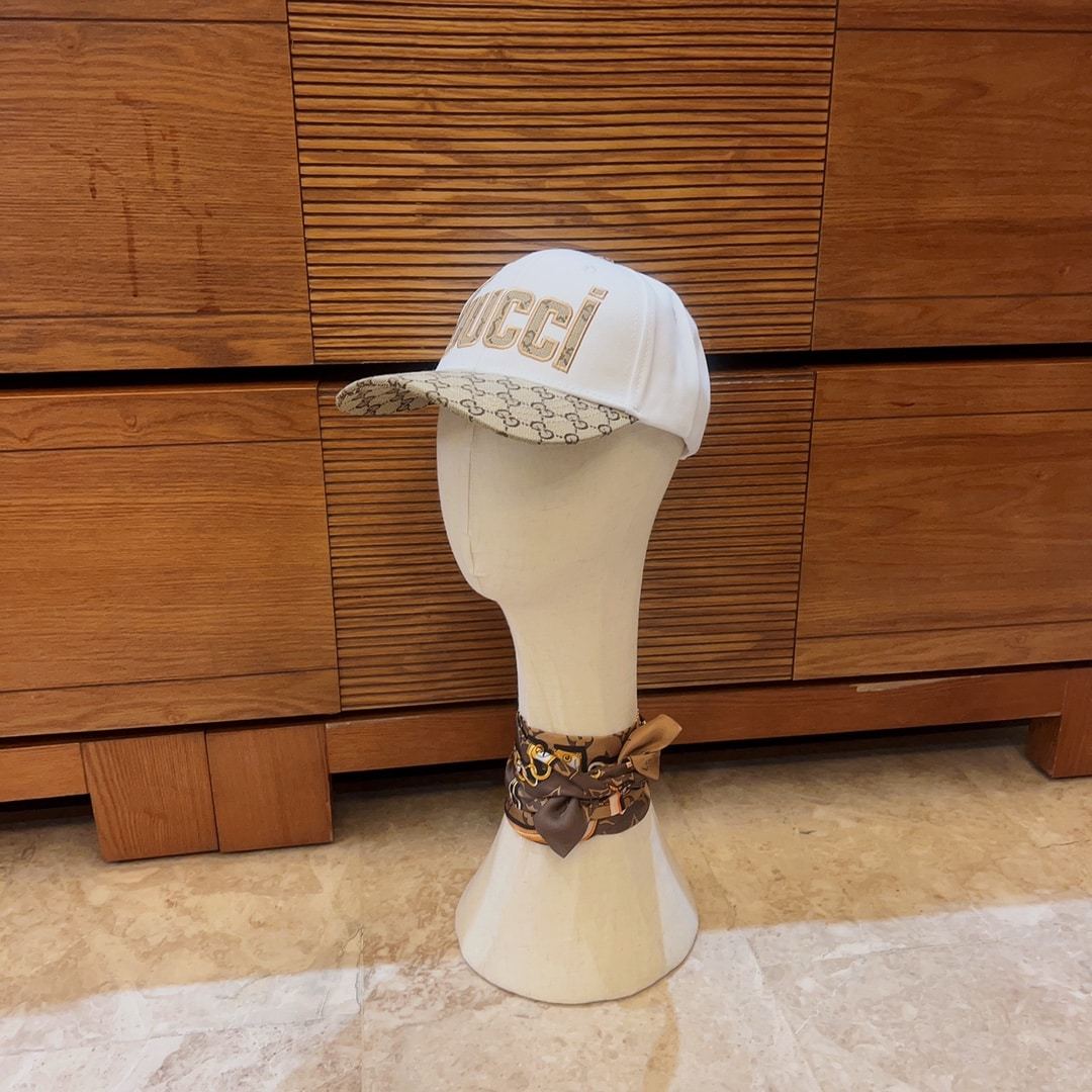 GG LETTER GG CANVAS BASEBALL CAP WHITE