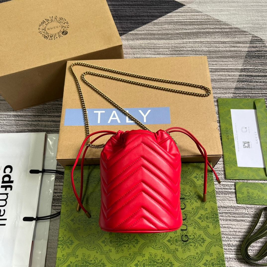 GG GG MARMONT MATELASSÉ MINI BUCKET BAG RED 13CM 575163 DTDHT 6832
