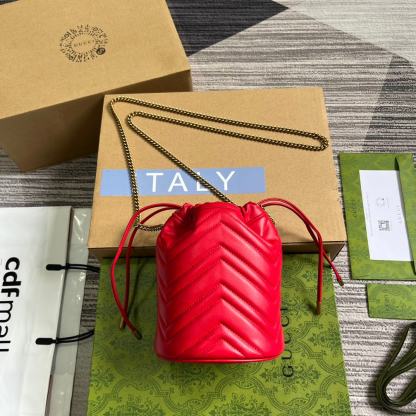 GG GG MARMONT MATELASSÉ MINI BUCKET BAG RED 13CM 575163 DTDHT 6832
