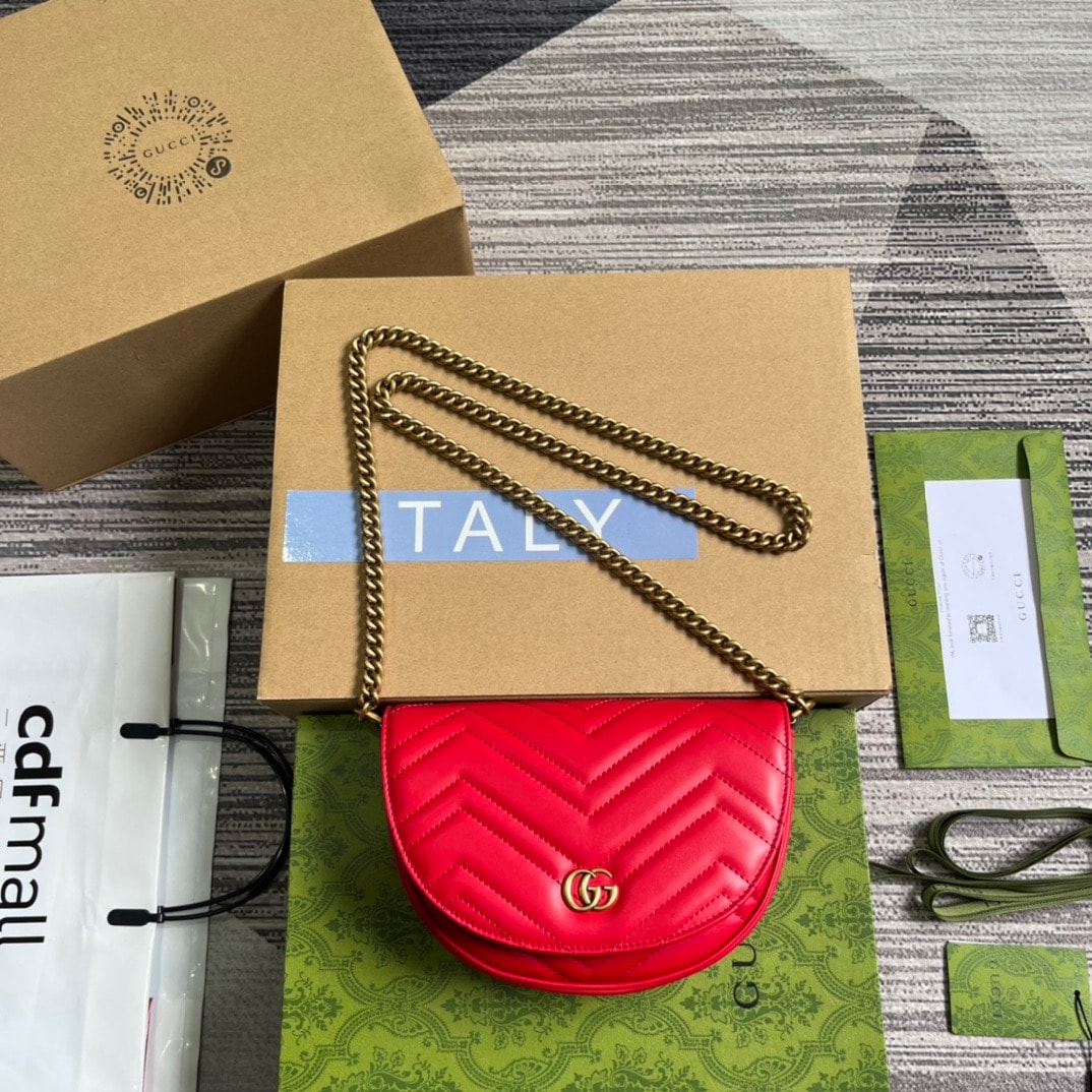 GG GG MARMONT MATELASSÉ CHAIN MINI BAG RED 20CM 746431 DTDHT 6832