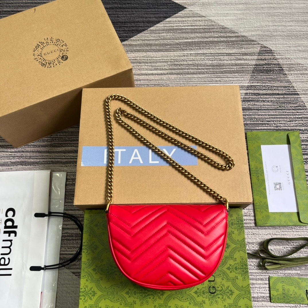 GG GG MARMONT MATELASSÉ CHAIN MINI BAG RED 20CM 746431 DTDHT 6832