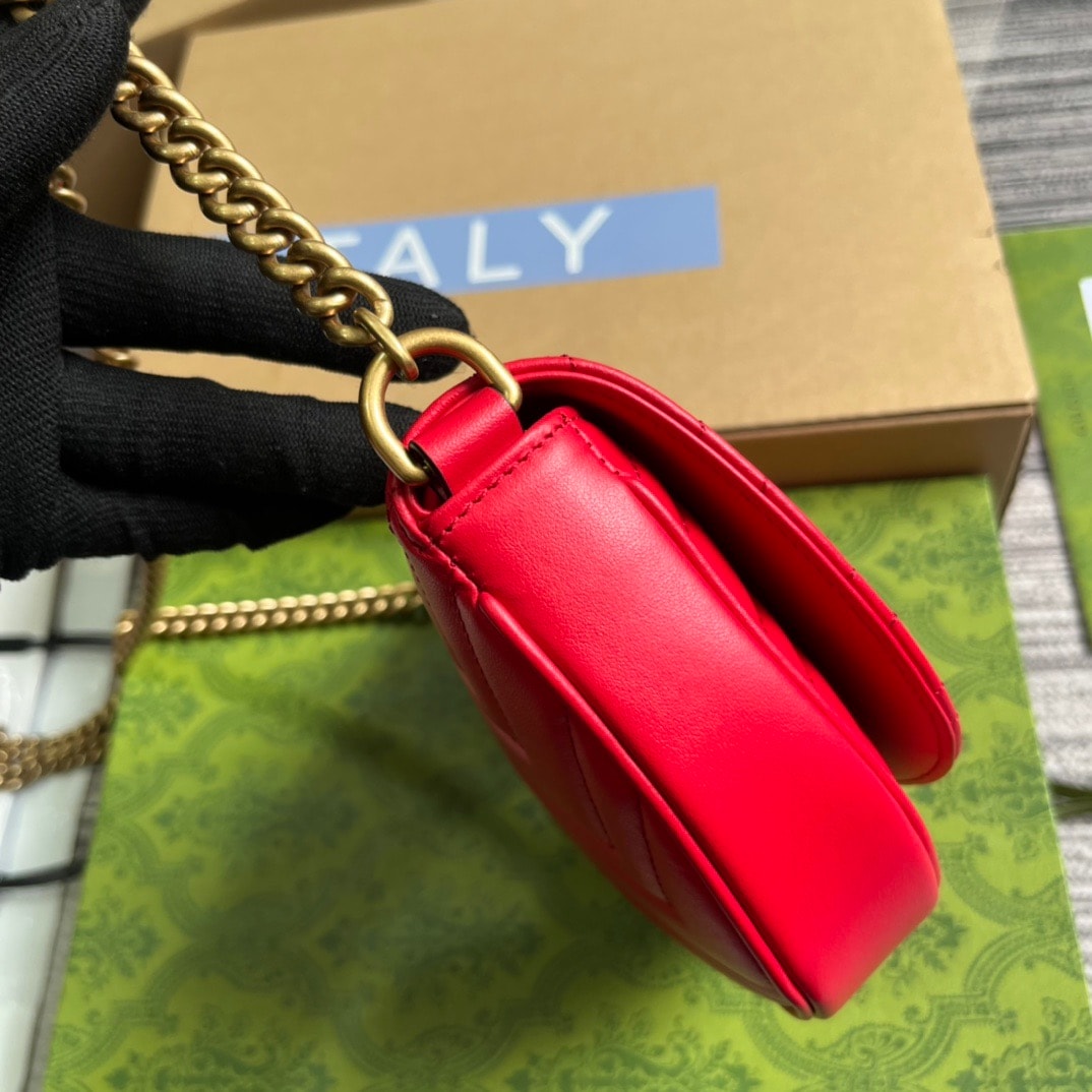 GG GG MARMONT MATELASSÉ CHAIN MINI BAG RED 20CM 746431 DTDHT 6832