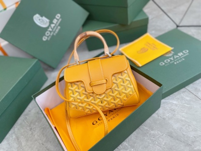 GOYARD SAÏGON SOUPLE MINI BAG YELLOW 20CM SAIGONMINTY08CL08P
