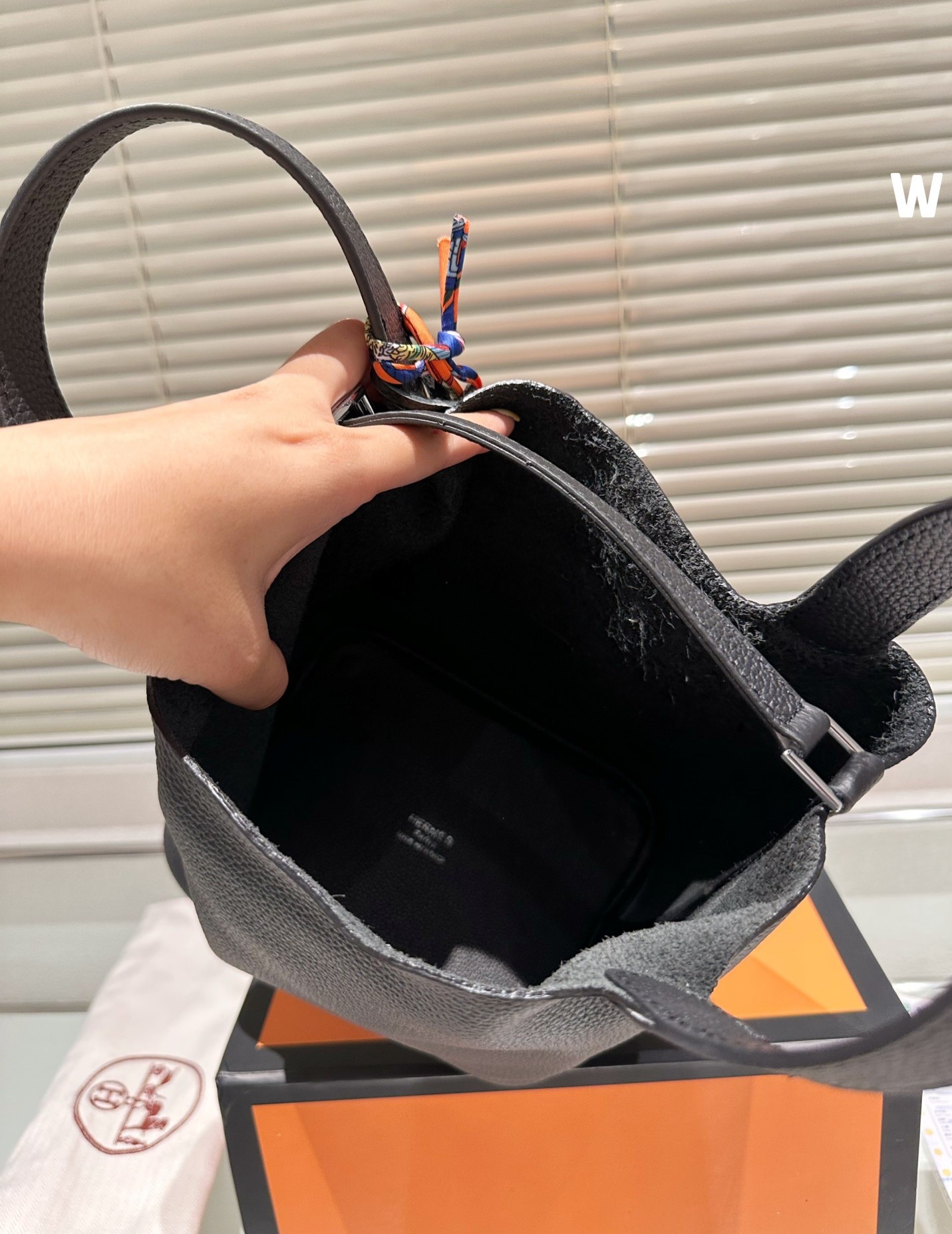 HM PICOTIN LOCK 18 WITH CHARM BLACK 18CM