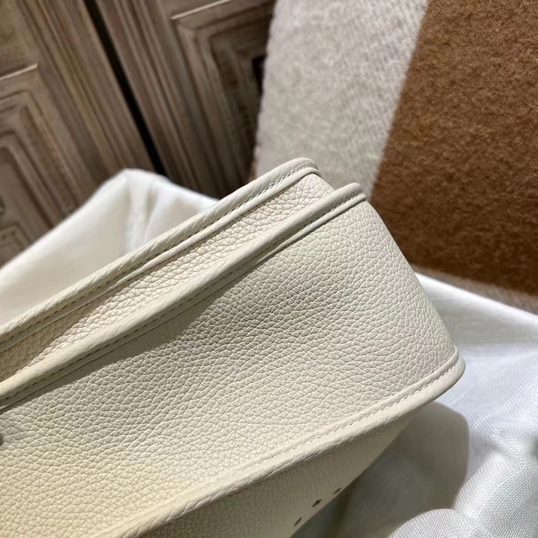 HM CLEMENCE EVELYNE PM WHITE 30CM