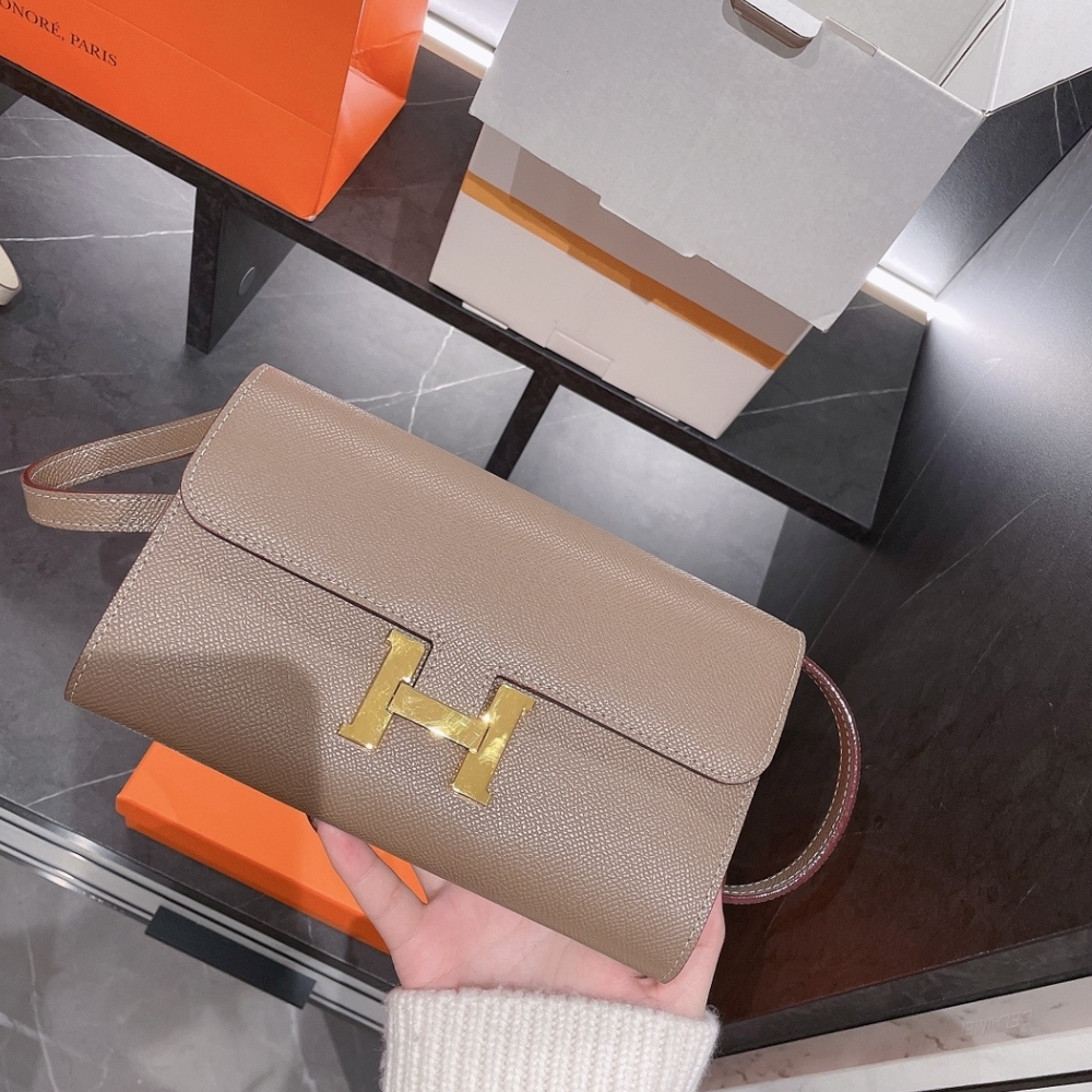 HERMÈS CONSTANCE TO GO EPSOM ETOUPE 21CM