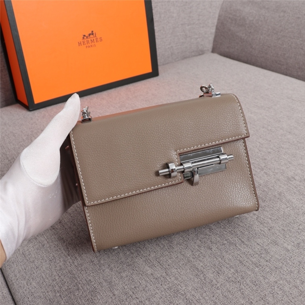 HM VERROU CHAIN LOCK MINI BAG GREY 17CM