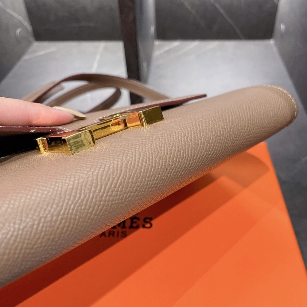 HERMÈS CONSTANCE TO GO EPSOM ETOUPE 21CM