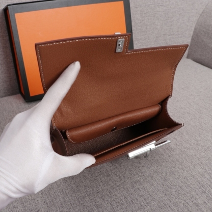 HM VERROU CHAIN LOCK MINI BAG BROWN 17CM