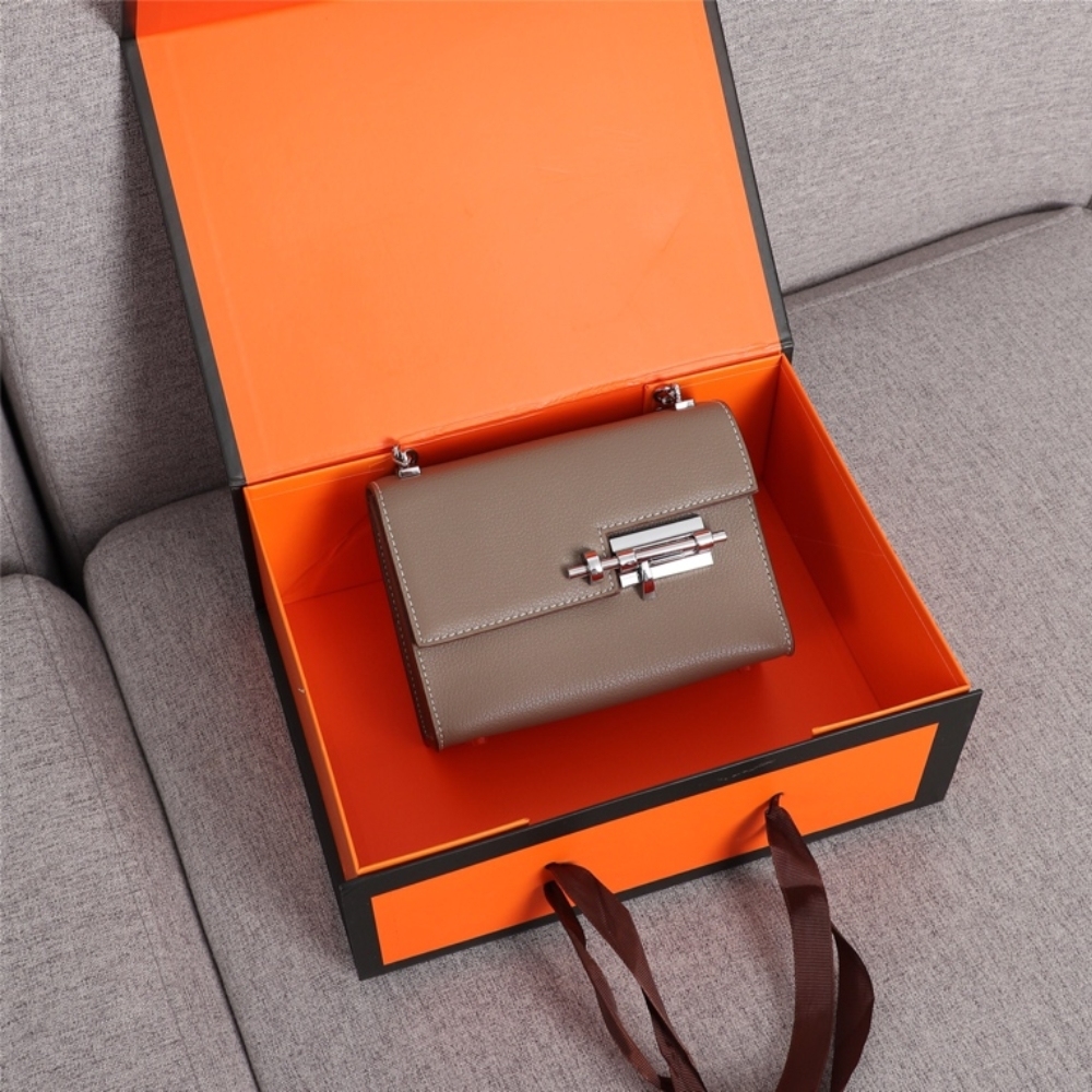 HM VERROU CHAIN LOCK MINI BAG GREY 17CM