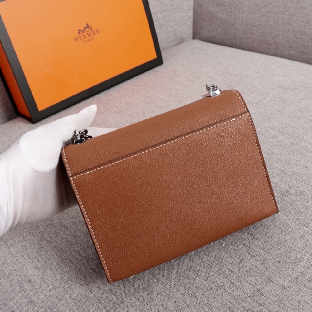 HM VERROU CHAIN LOCK MINI BAG BROWN 17CM