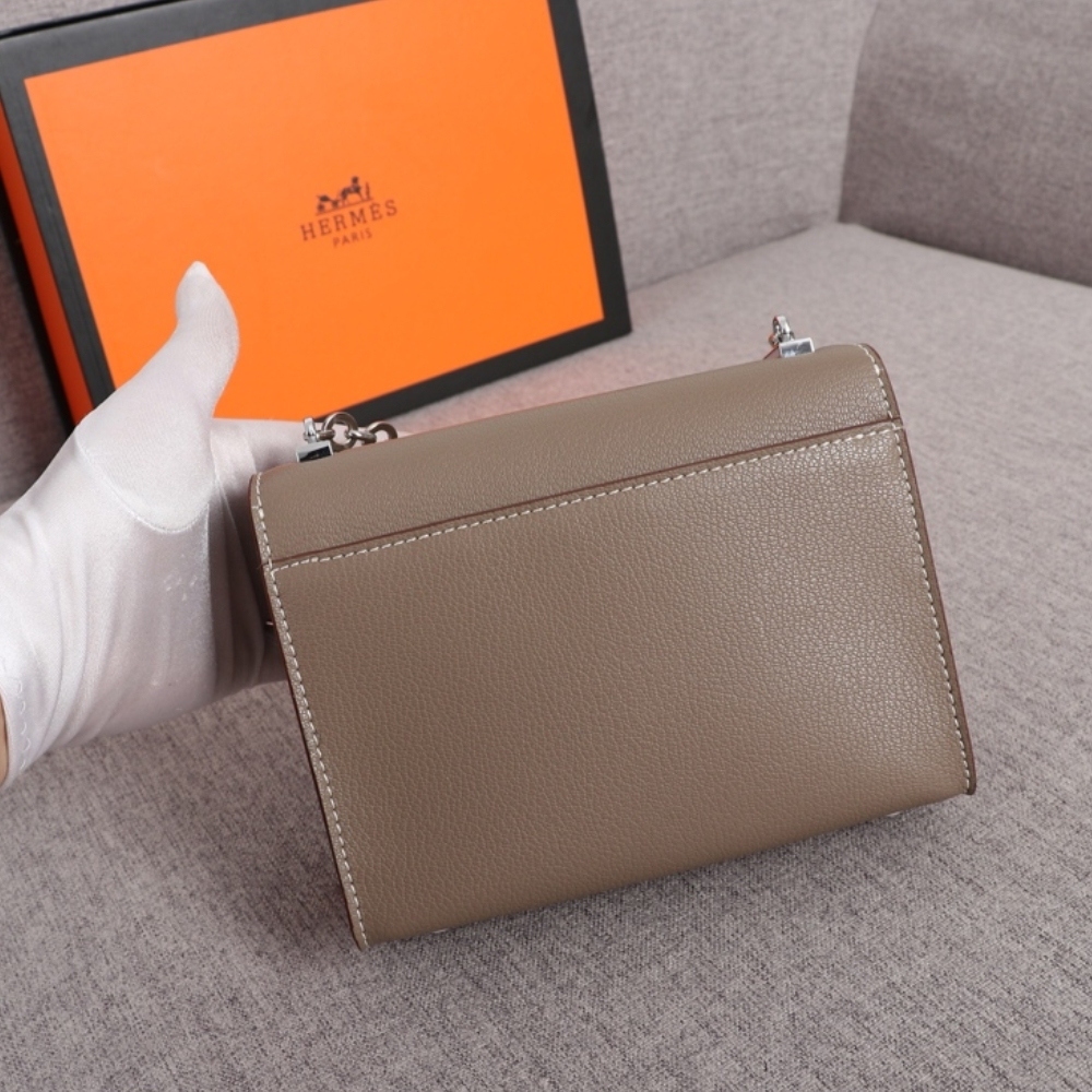 HM VERROU CHAIN LOCK MINI BAG GREY 17CM