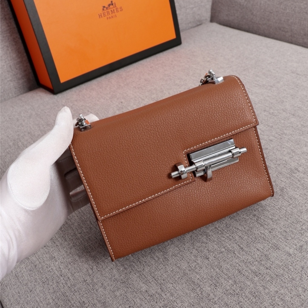 HM VERROU CHAIN LOCK MINI BAG BROWN 17CM