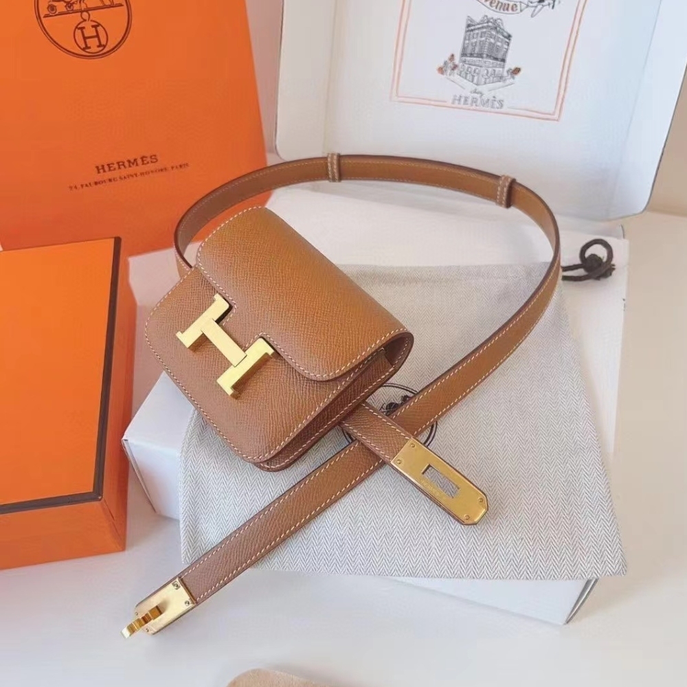 HM CONSTANCE SLIM WALLET GOLD 13CM H082060CC37