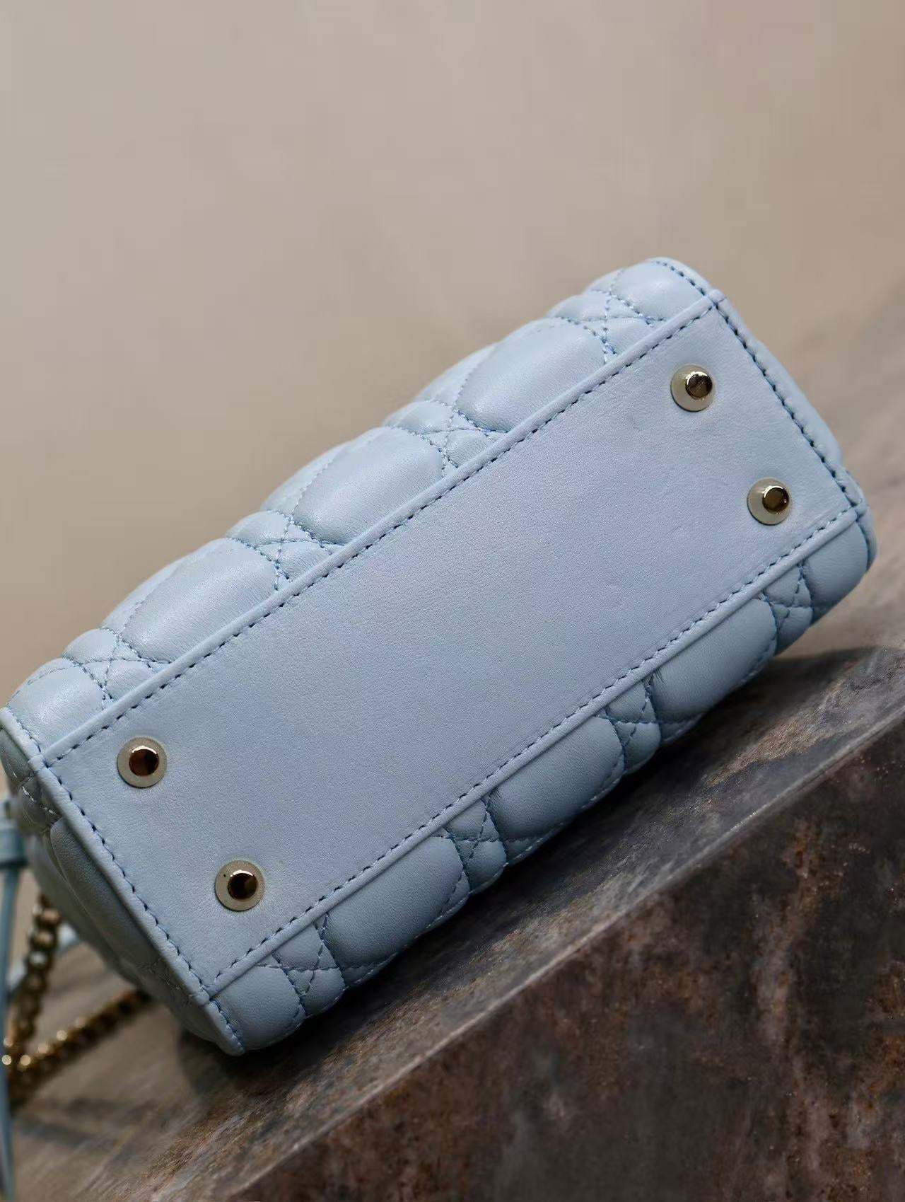 CD Mini Lady 17 Light Blue Mint Lambskin