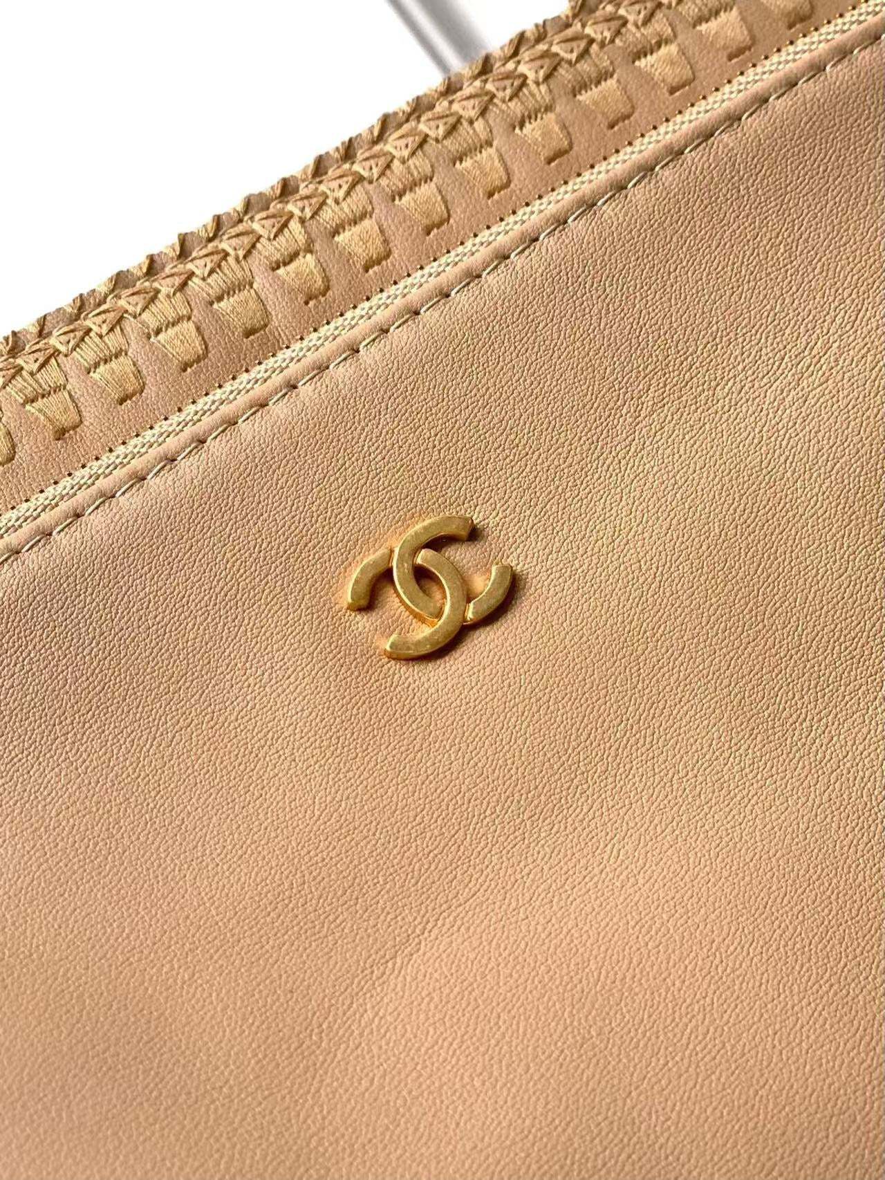 CC 25 Large Crochet Deauville Shopping Bag 34cm Beige