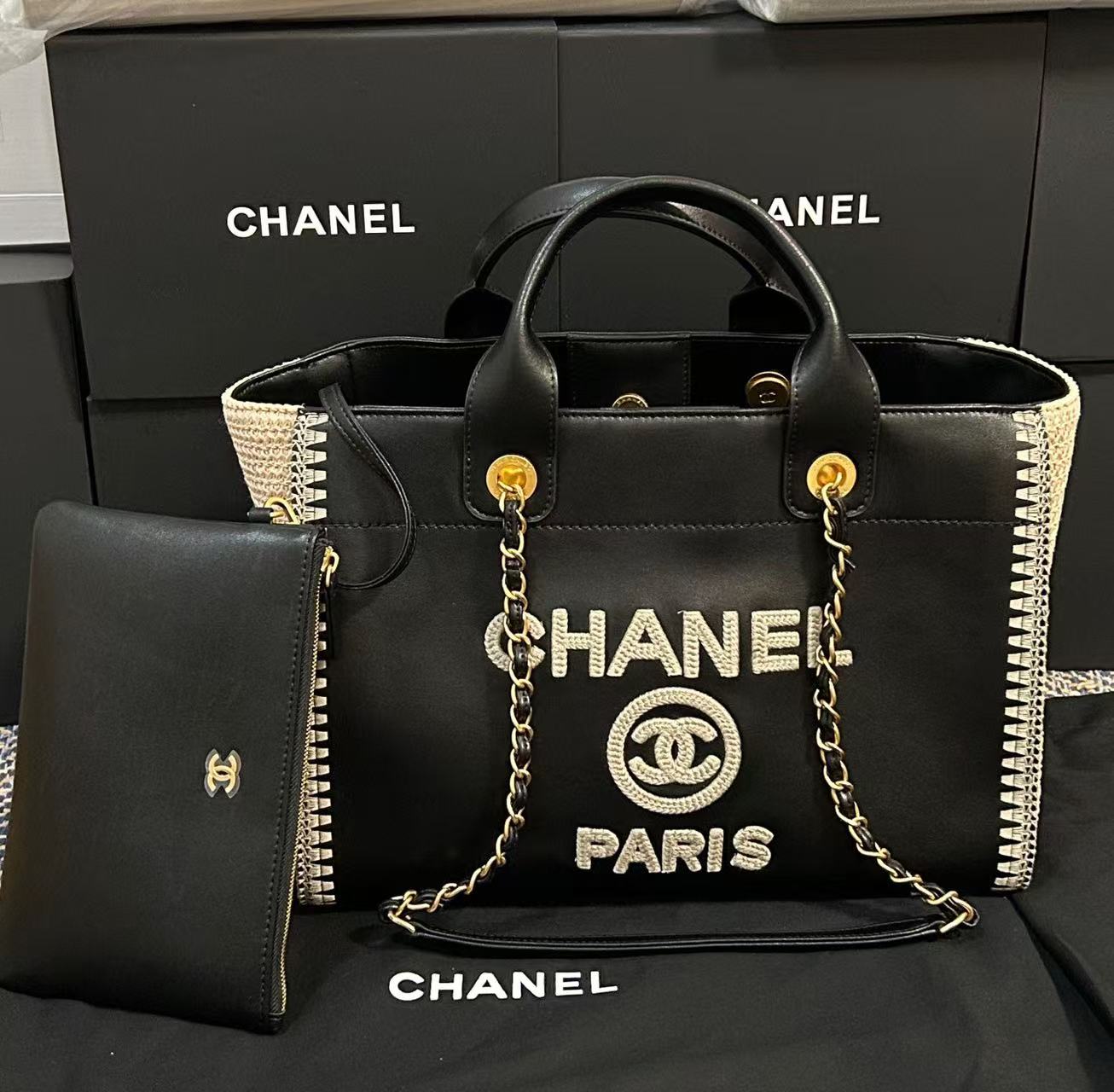 CC 25 Large Crochet Deauville Shopping Bag 34cm Black