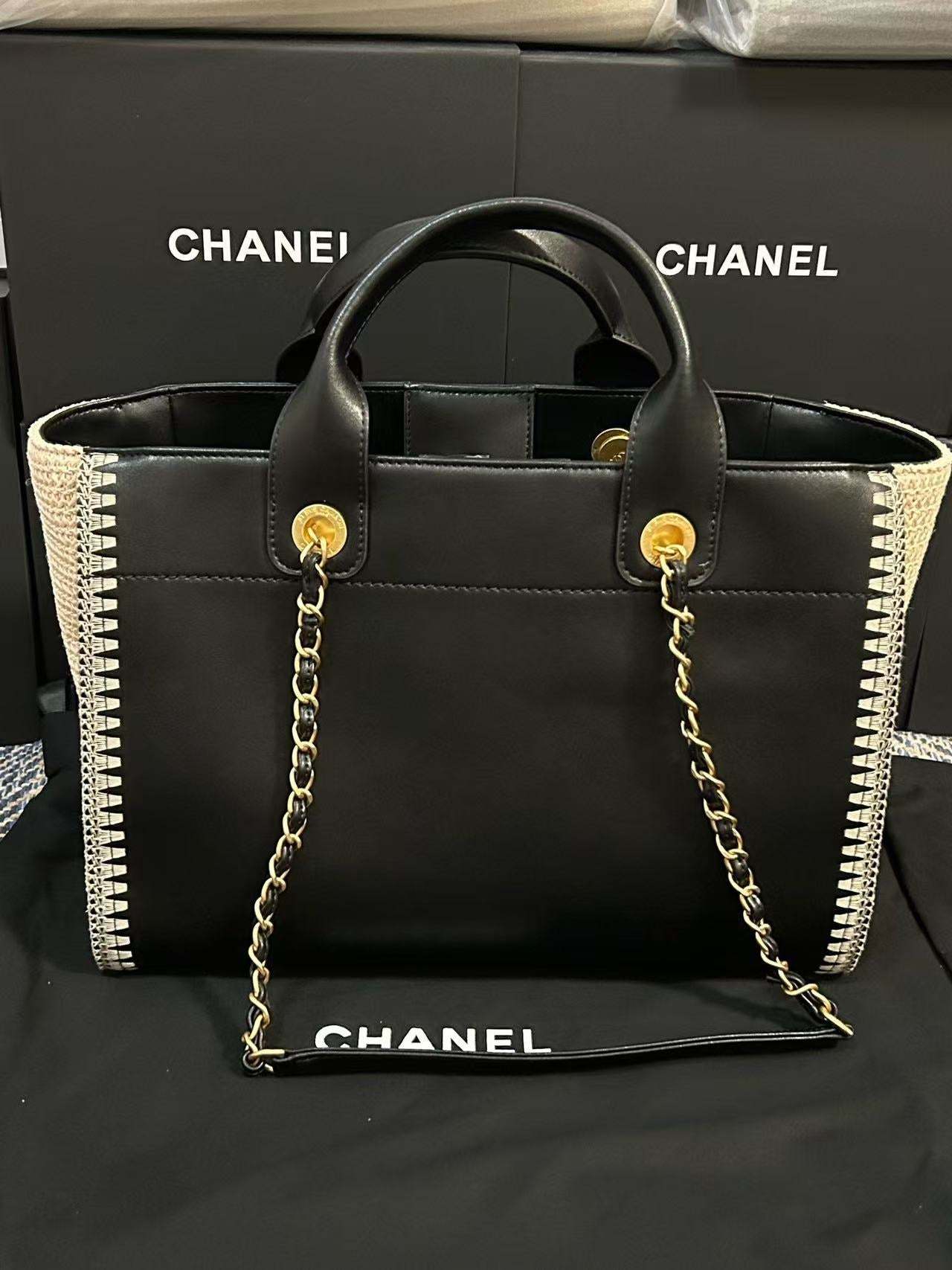 CC 25 Large Crochet Deauville Shopping Bag 34cm Black