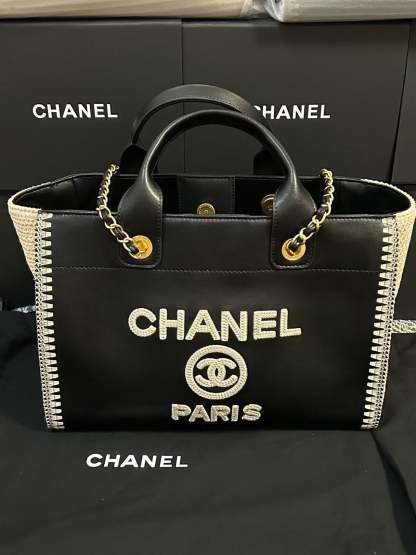 CC 25 Large Crochet Deauville Shopping Bag 34cm Black