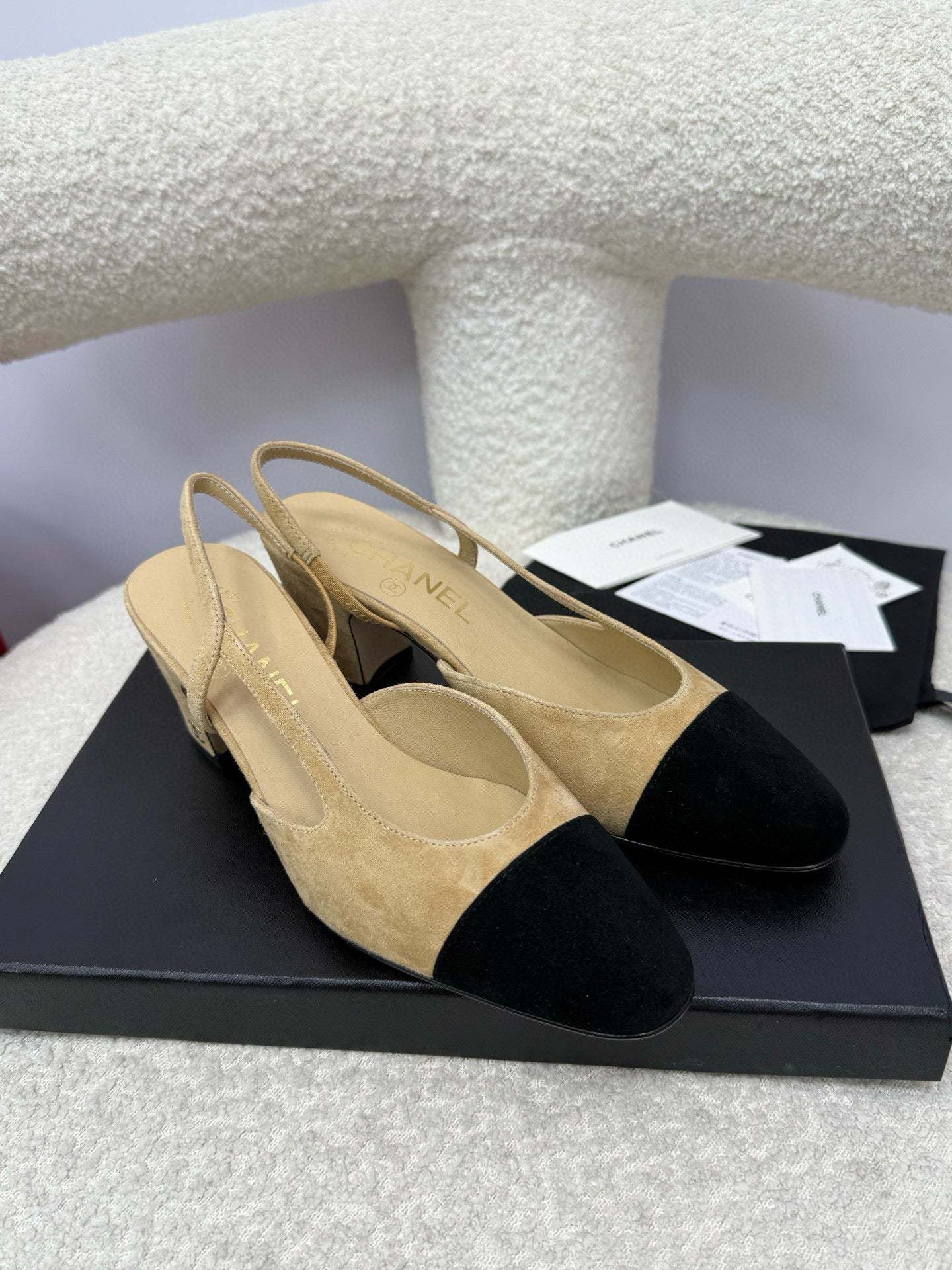 CC 25A Slingback Beige Suede