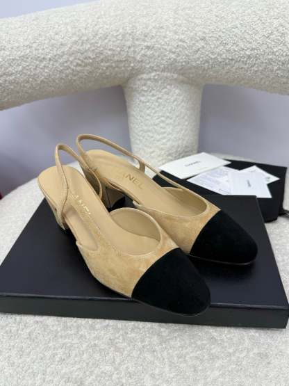 CC 25A Slingback Beige Suede