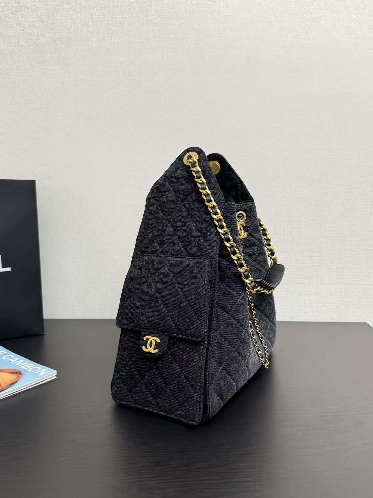 CC 25C Hobo Bag 40cm Black Denim