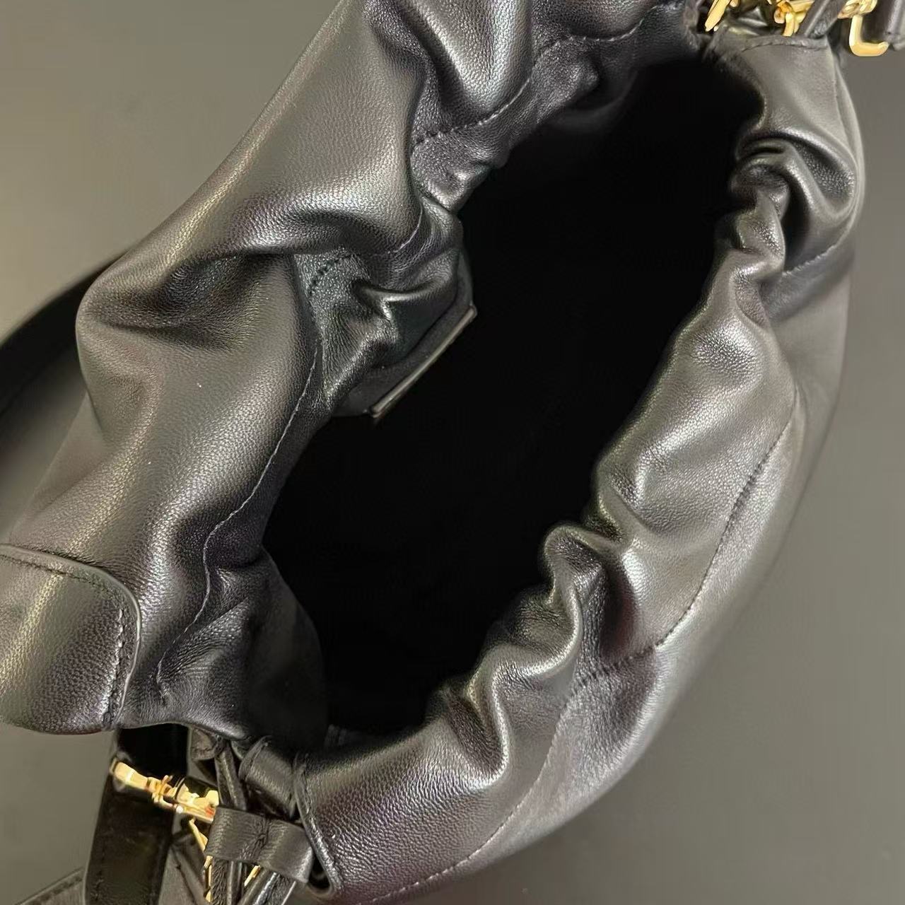 Fendi Mamma Baguette Drawstring Shoulder Bag Black Nappa Leather