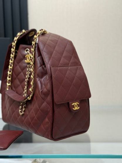 CC 25C Hobo Bags 40 cm Burgundy Calfskin