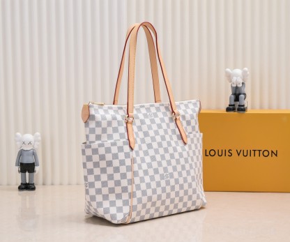 LV TOTALLY MM DAMIER AZUR 43CM